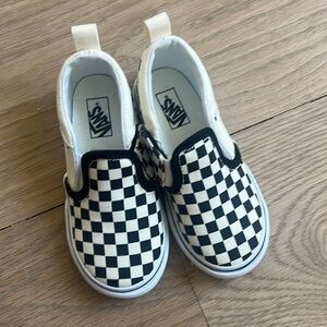 Vans brand new sneakers for toddler.